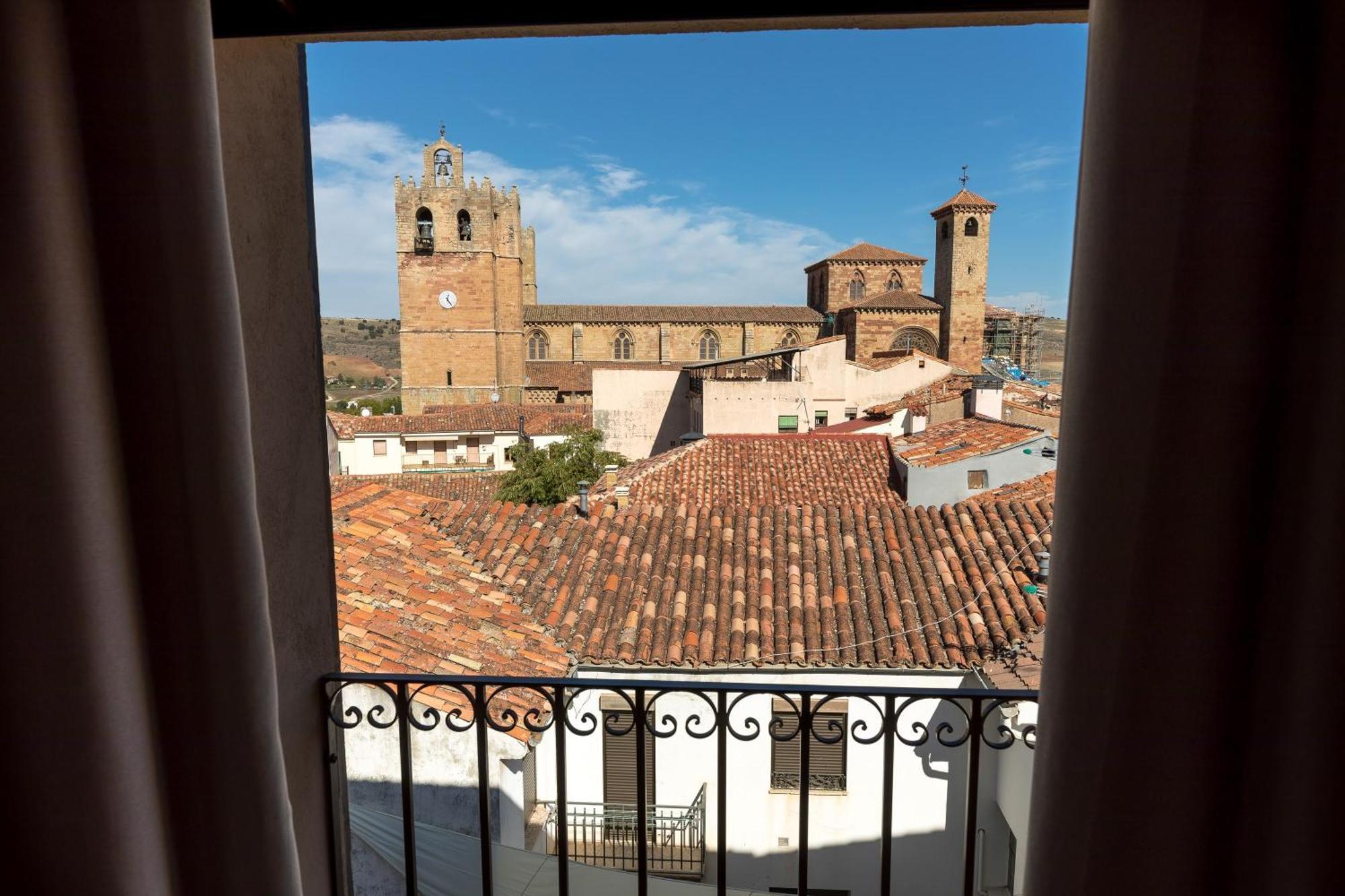 Hotel Infinitvm à Siguenza Extérieur photo